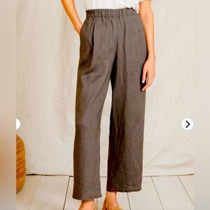 EILEEN FISHER Black, Straight Leg, Ankle Length, Pull-on Pants
Organic Linen